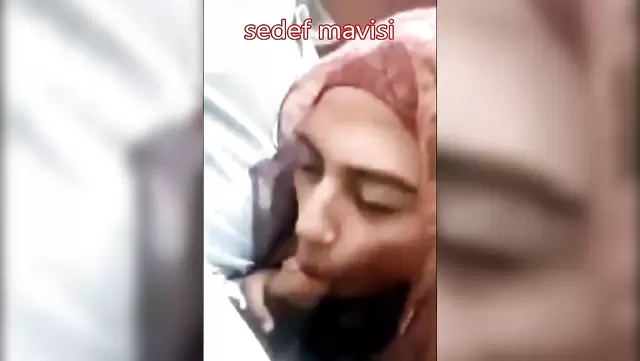 Грузинская красотка нежно сосет мужу