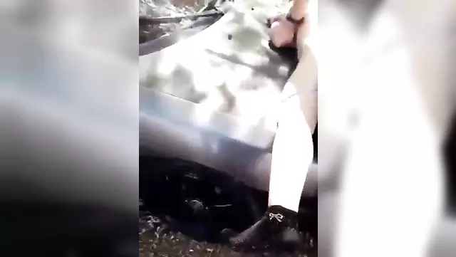 Трахает на капоте малознакомую грузинку